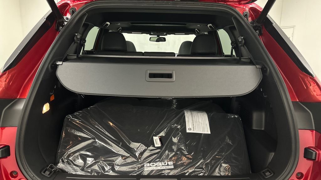 New 2026 Nissan Rogue Platinum image 12