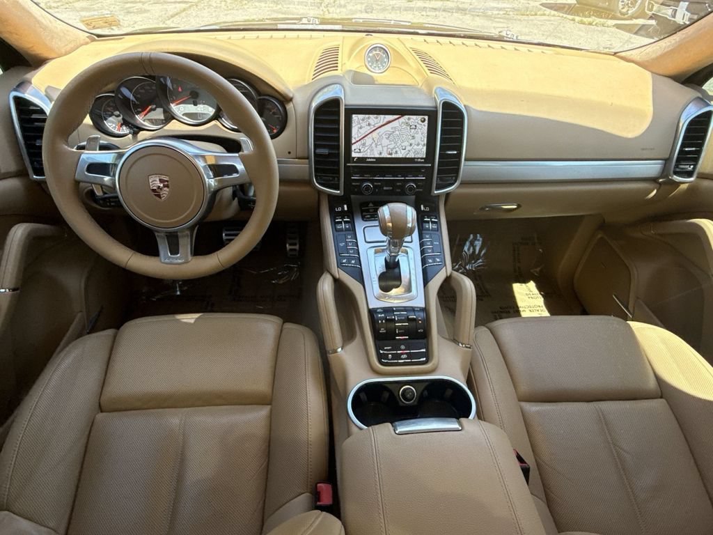 Used 2014 Porsche Cayenne GTS AWD/4WD image 23