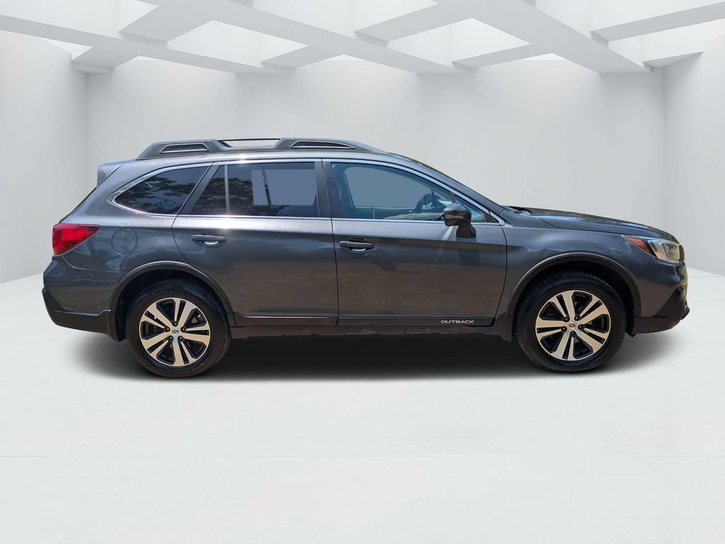 Used 2018 Subaru Outback 2.5i Limited AWD/4WD image 2