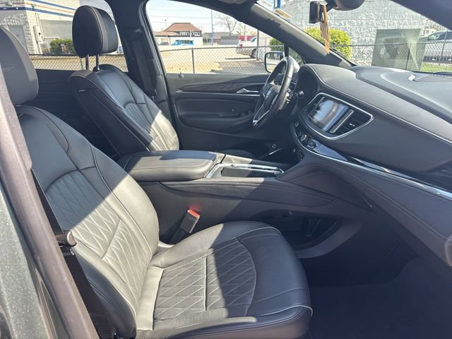 Used 2023 Buick Enclave Avenir w/ Avenir Technology Package image 29