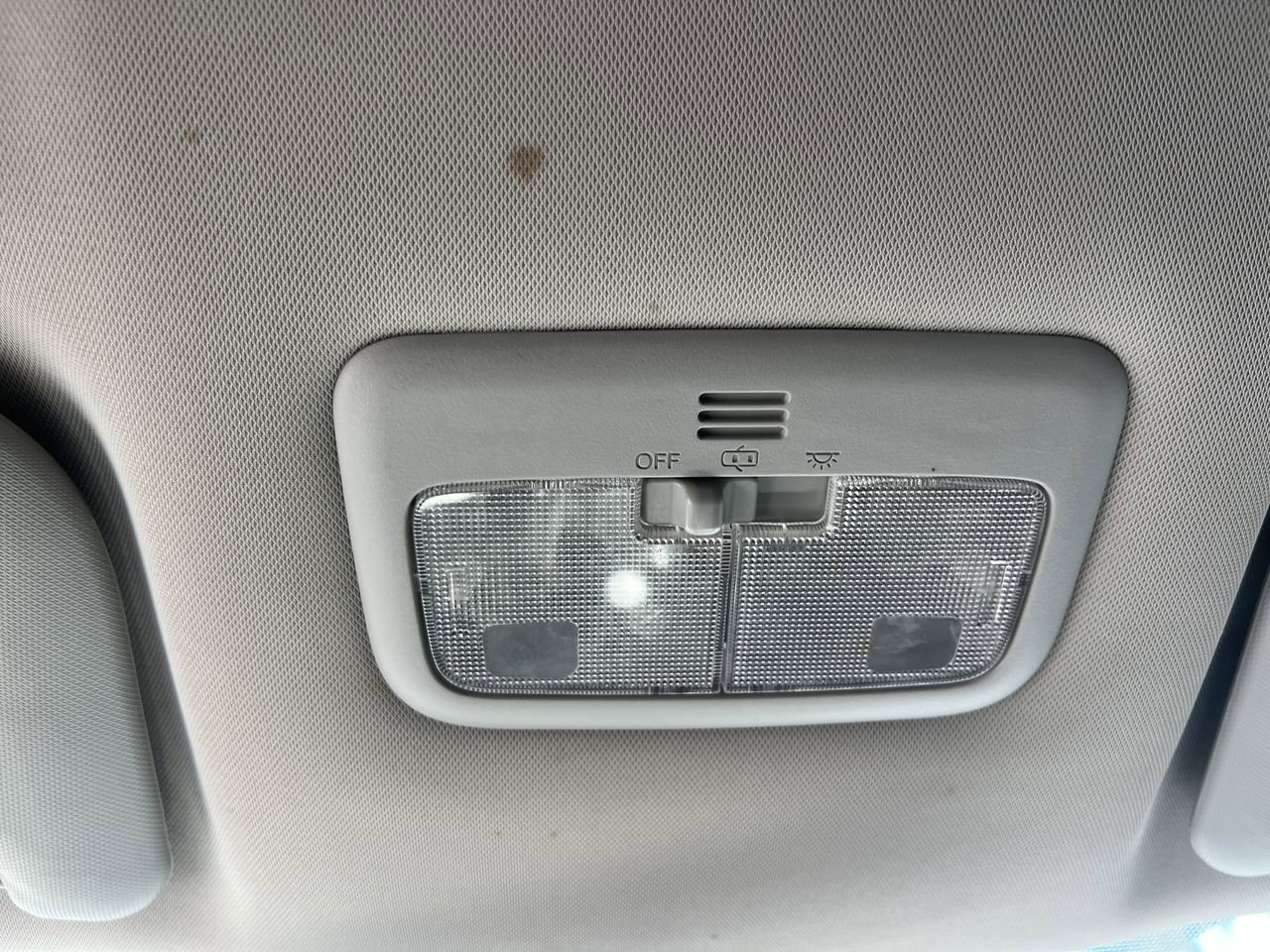 Used 2019 Toyota Corolla LE FWD image 28