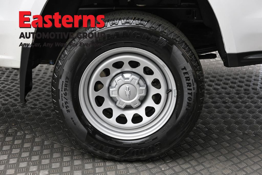 Used 2024 Chevrolet Colorado W/T image 8