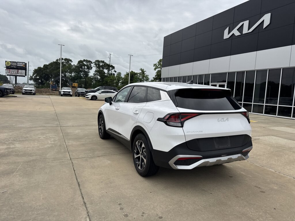 Certified 2024 Kia Sportage EX FWD image 20