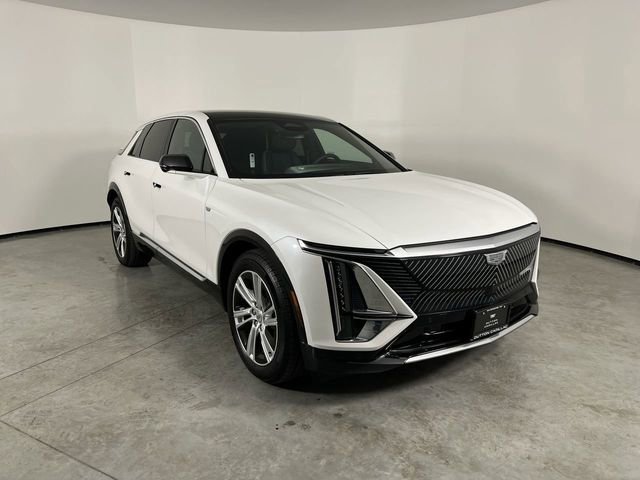 Used 2024 Cadillac Lyriq Tech RWD image 2
