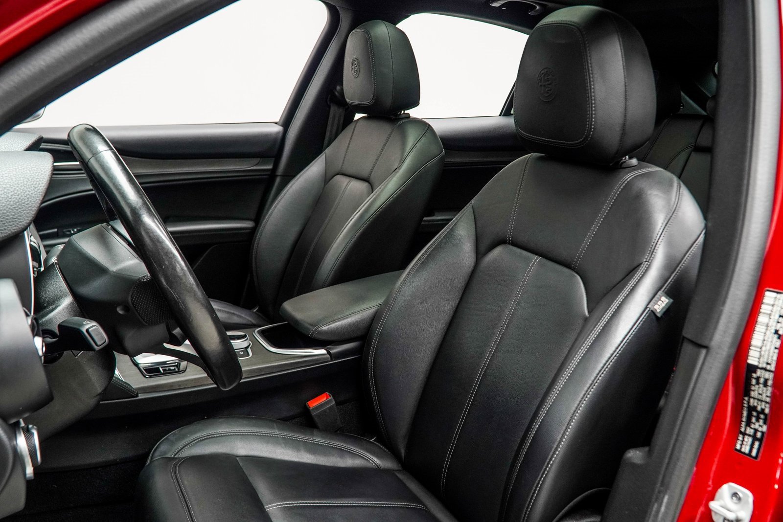 Used 2022 Alfa Romeo Stelvio Ti image 32