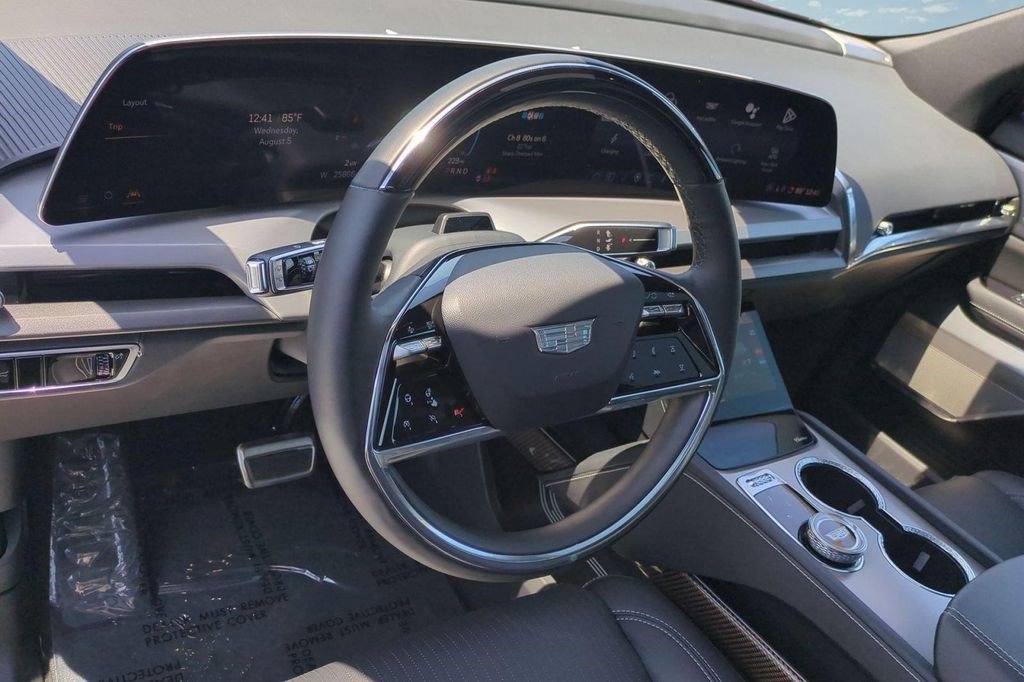Certified 2026 Cadillac Vistiq Premium Luxury AWD/4WD image 7