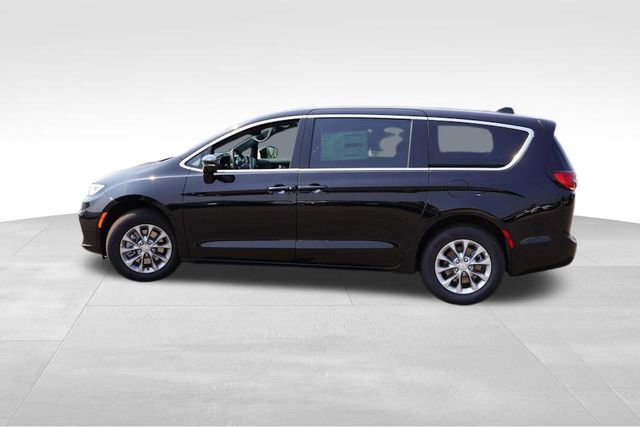 New 2025 Chrysler Pacifica Select image 6