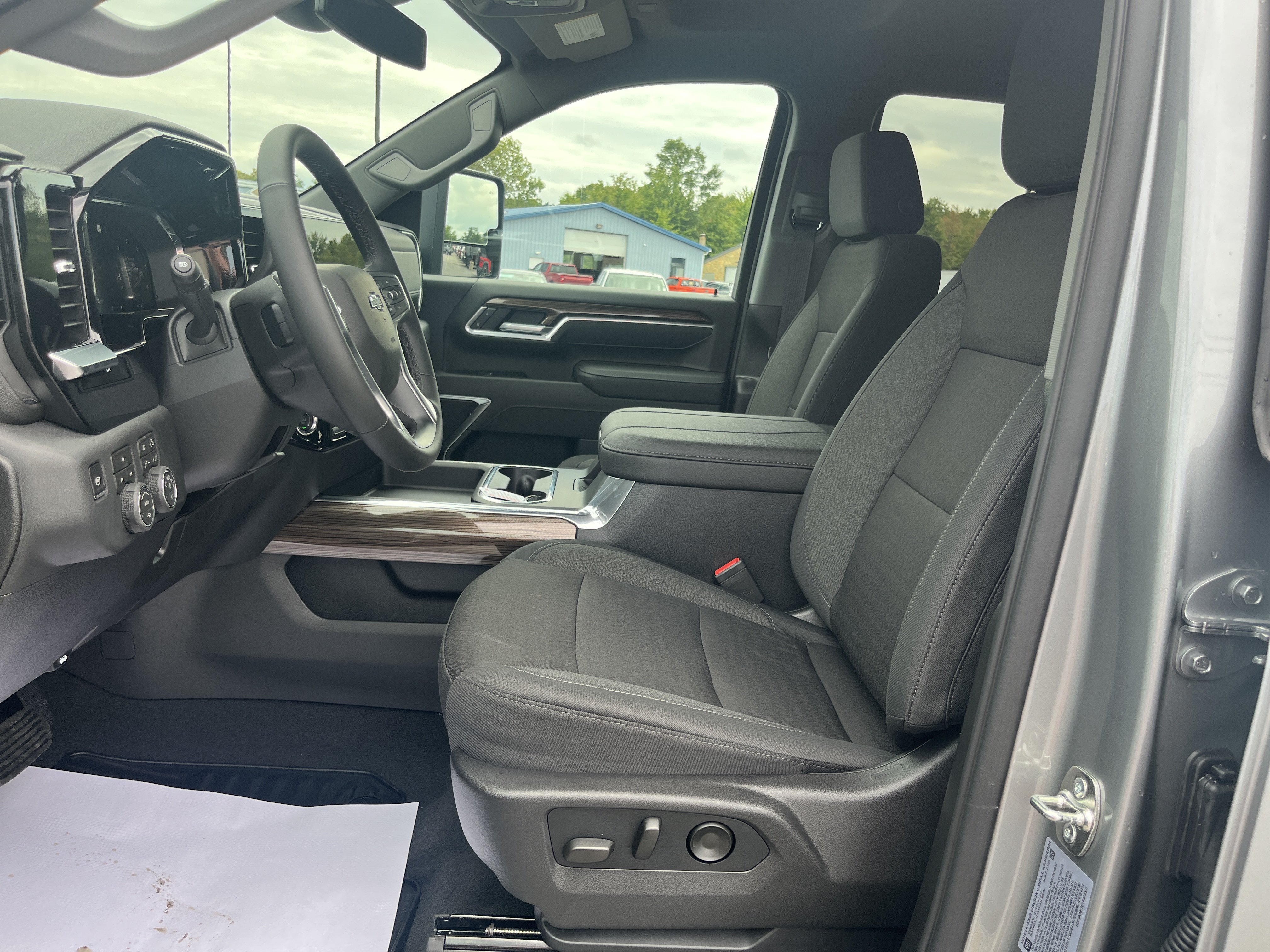 New 2026 Chevrolet Silverado 2500 LT w/ Trail Boss Package AWD/4WD image 5