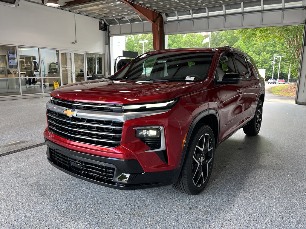 New 2026 Chevrolet Traverse High Country FWD image 4