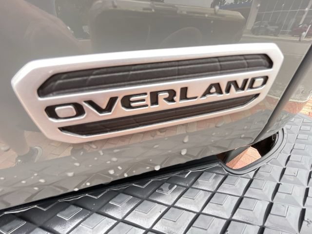 Used 2022 Jeep Gladiator Overland w/ Popular Equipment Package AWD/4WD image 34