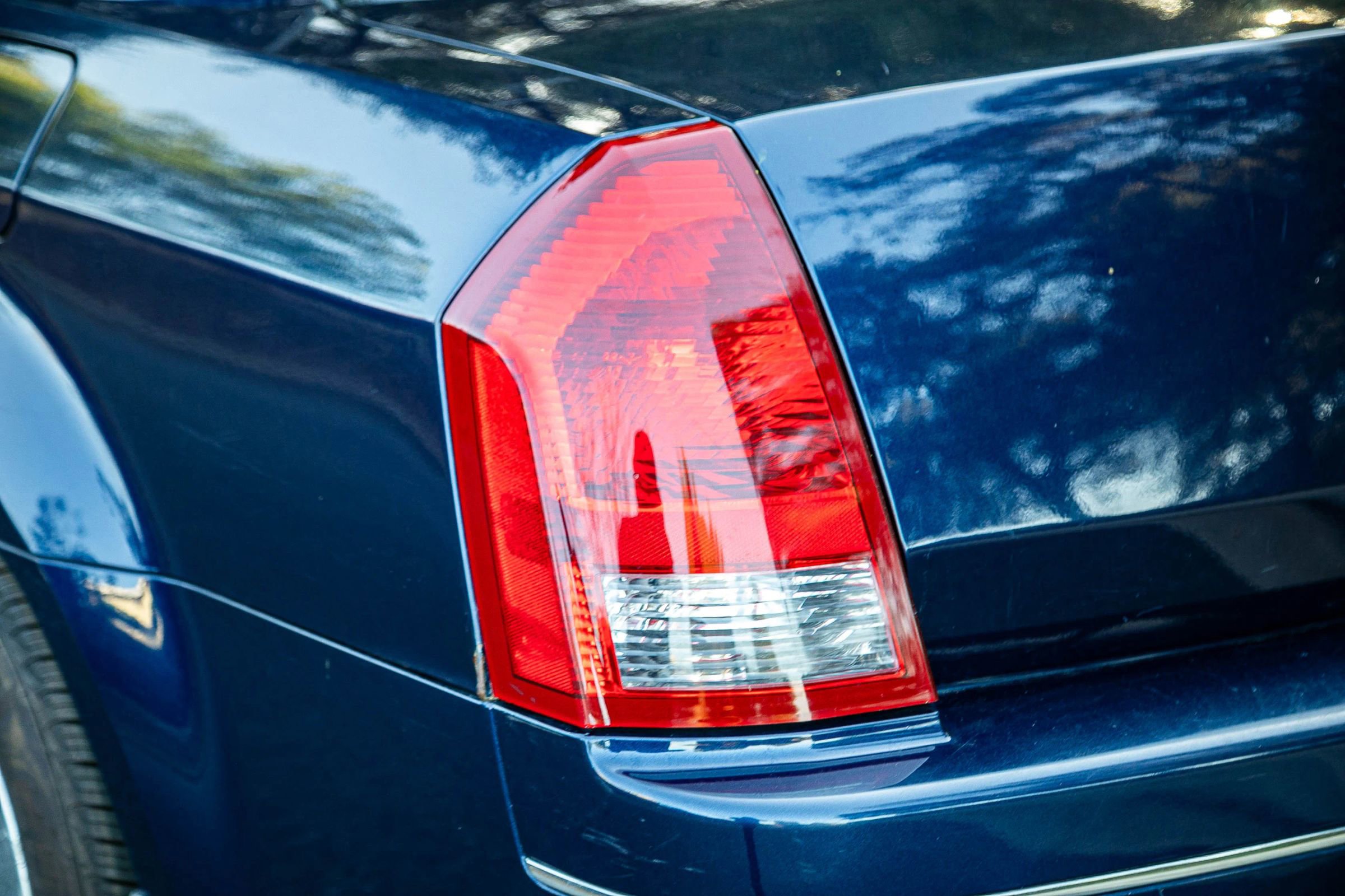 Used 2005 Chrysler 300 Touring RWD image 8