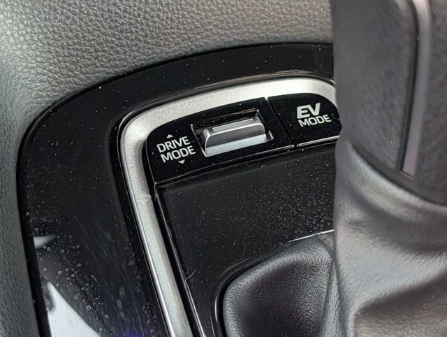 Certified 2025 Toyota Corolla SE w/ SE Premium Package FWD image 15