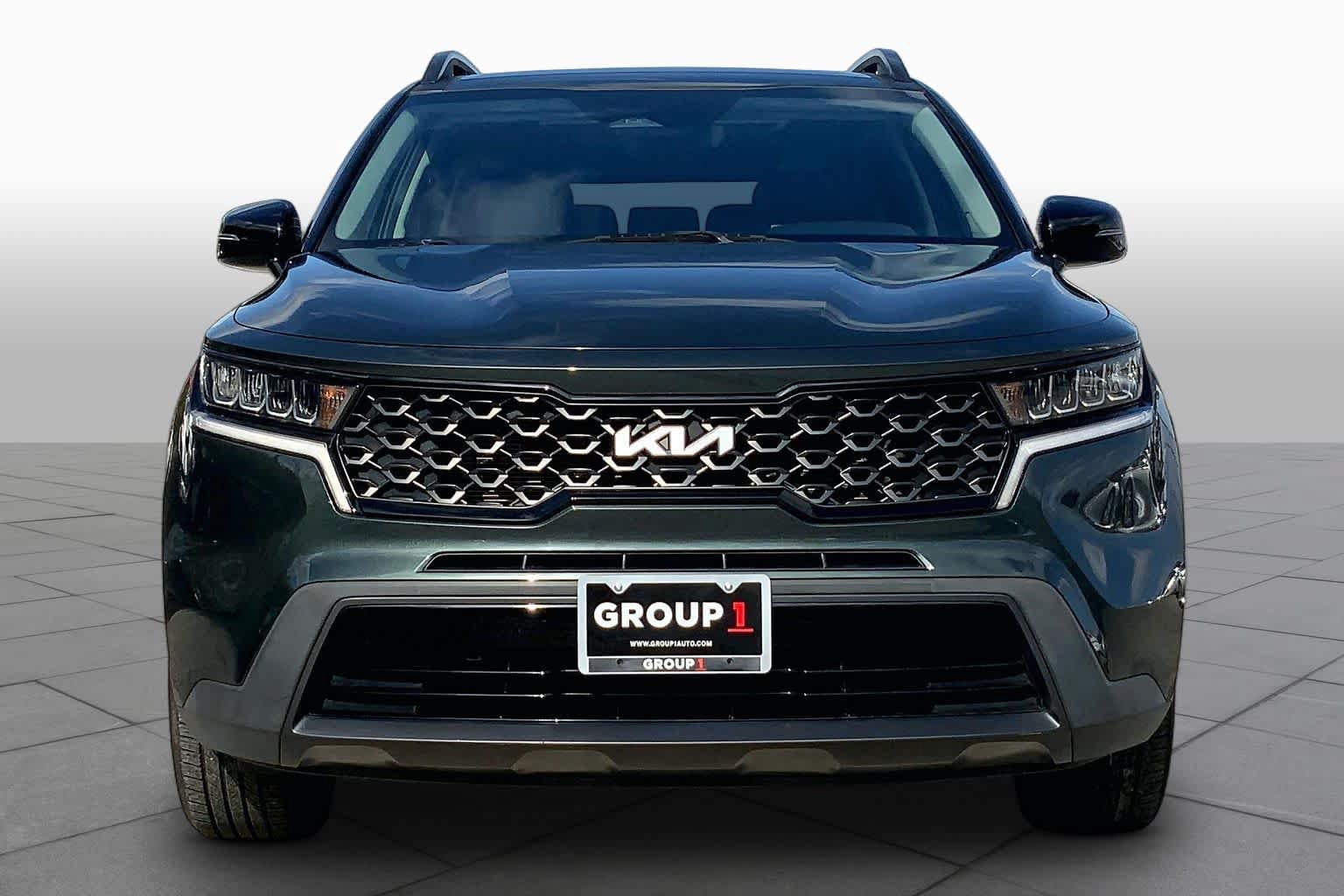 Used 2022 Kia Sorento S w/ Panoramic Sunroof Package AWD/4WD image 4
