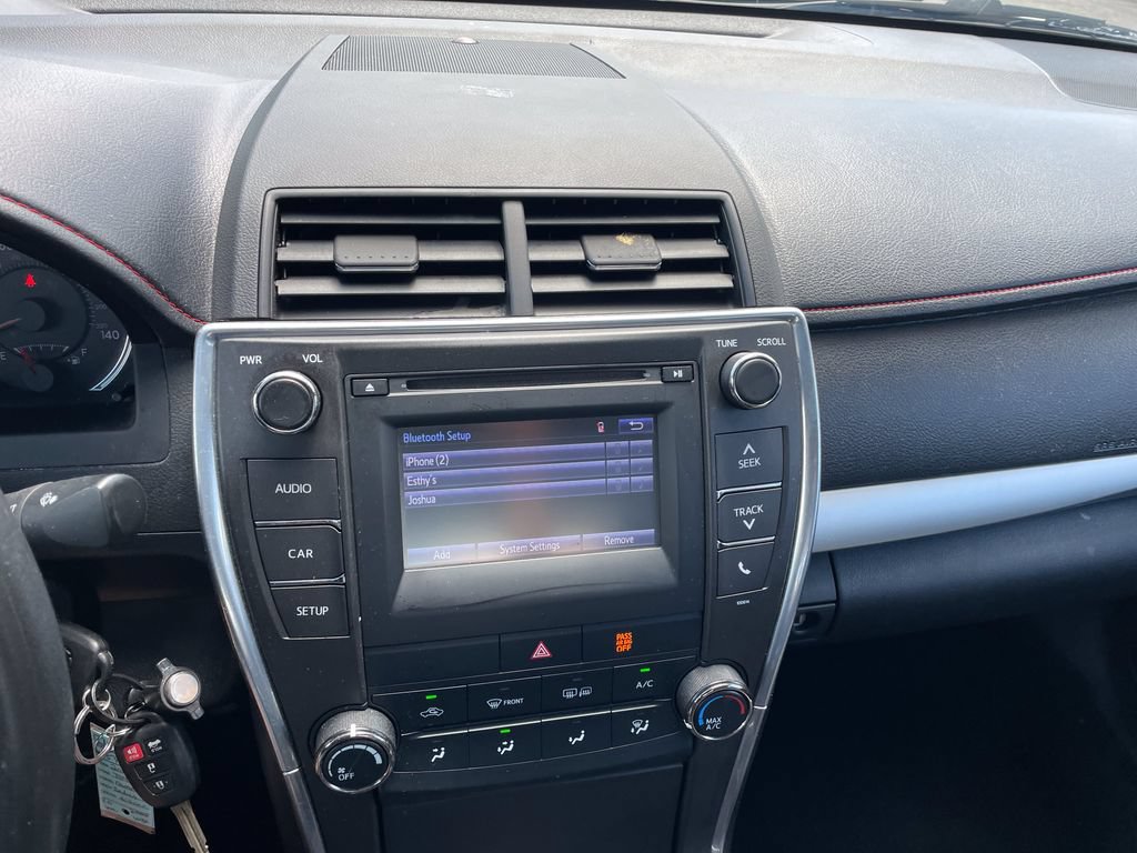 Used 2016 Toyota Camry SE FWD image 18