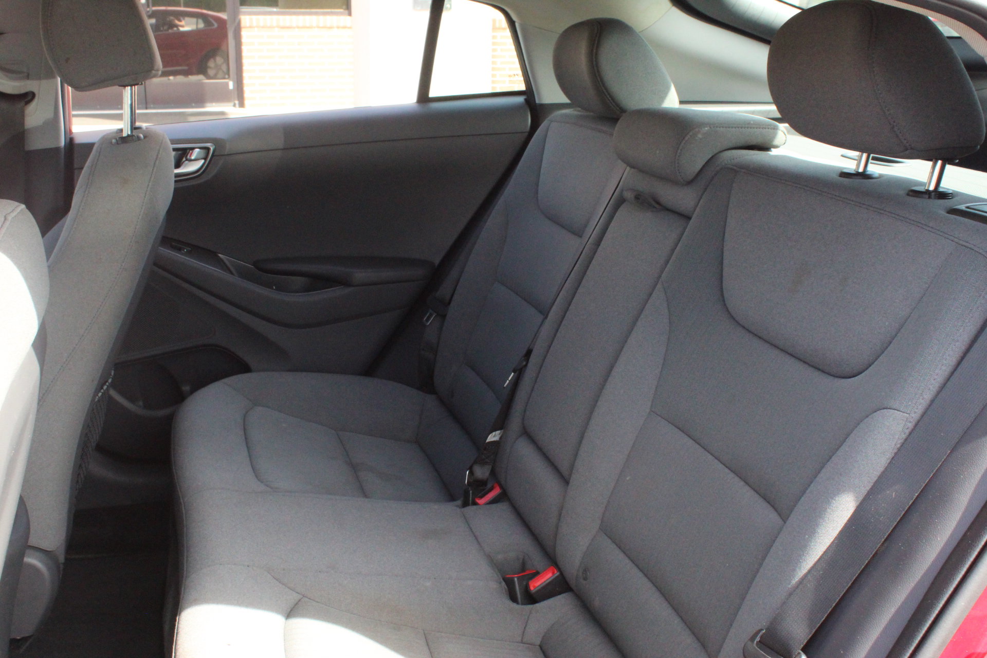 Used 2022 Hyundai Ioniq SE FWD image 27