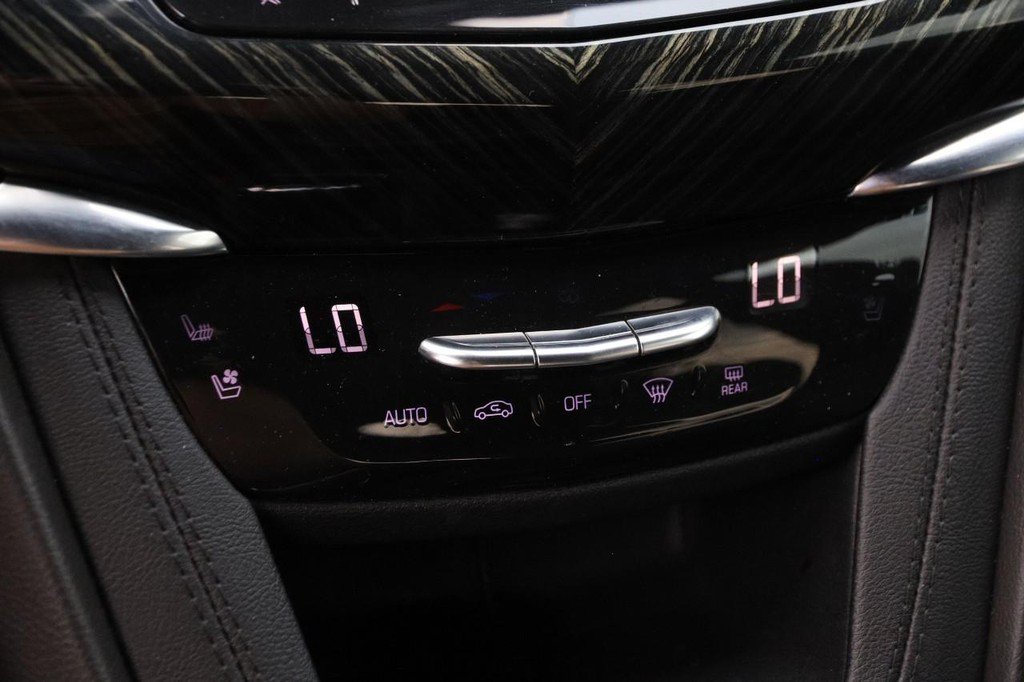 Used 2023 Cadillac XT6 Premium Luxury AWD/4WD image 21