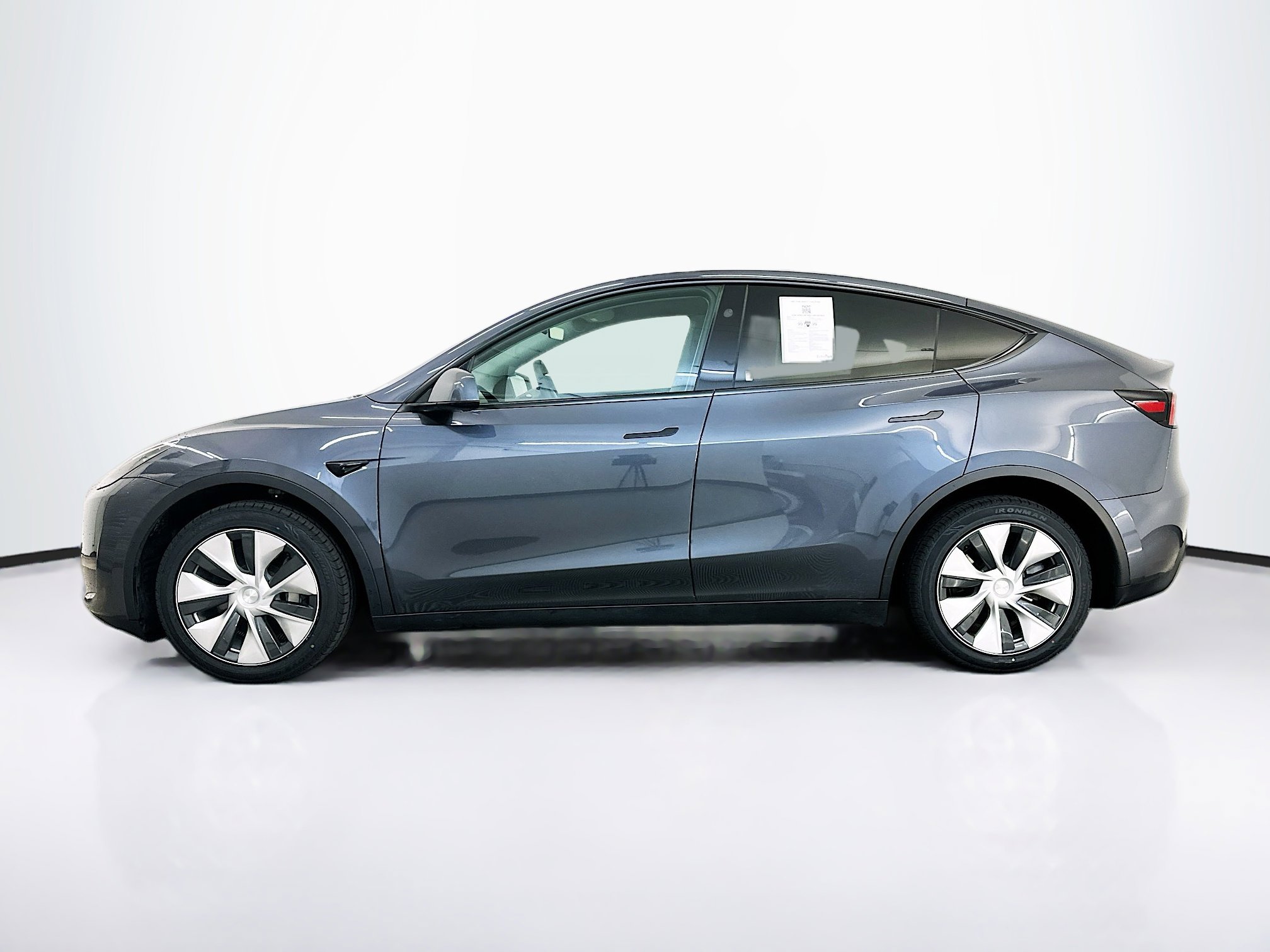 Used 2023 Tesla Model Y Long Range image 4