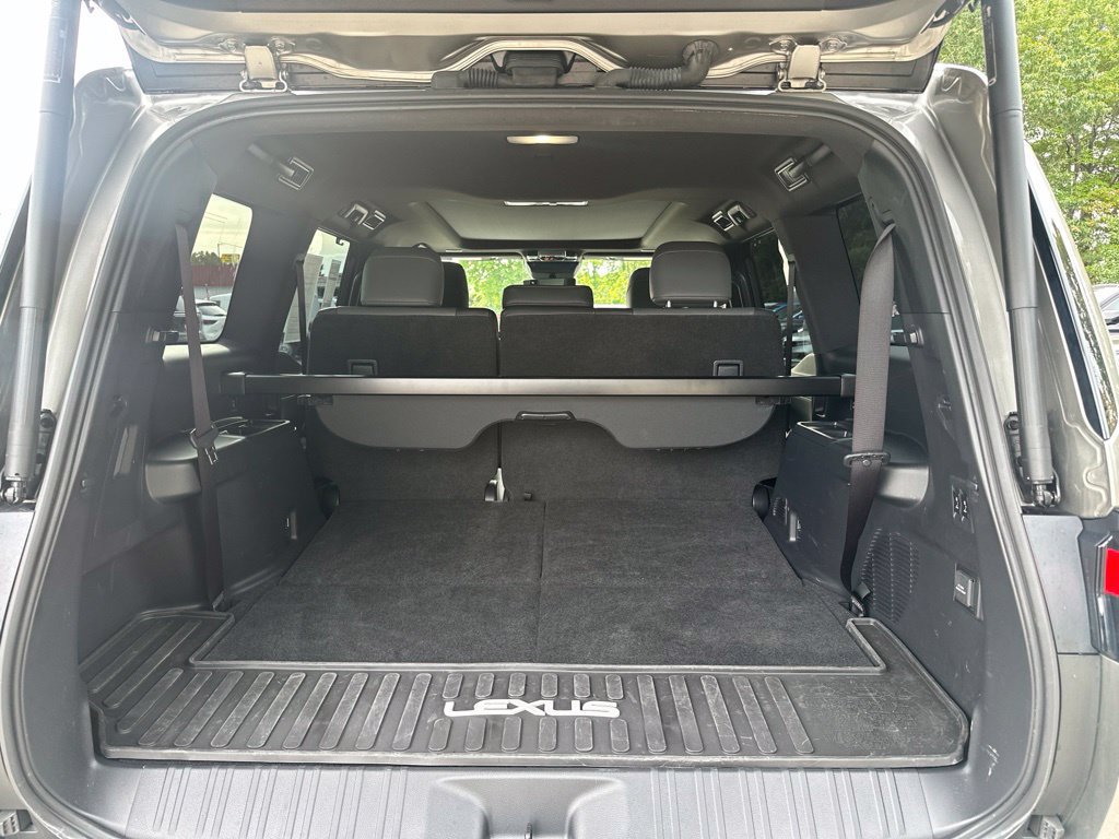 Used 2024 Lexus GX 550 w/ Accessory Package (Z1) AWD/4WD image 17