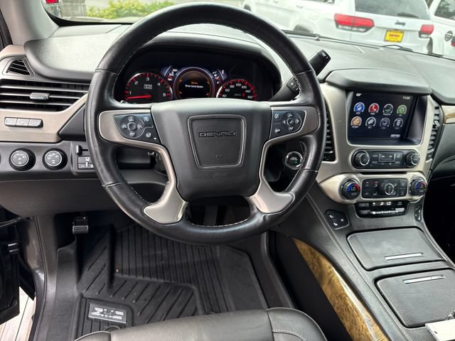Used 2016 GMC Yukon Denali AWD/4WD image 18