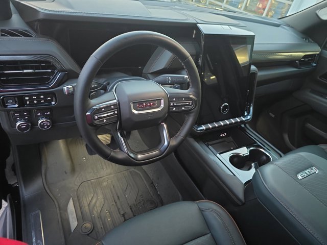 Used 2025 GMC Yukon AT4 image 16