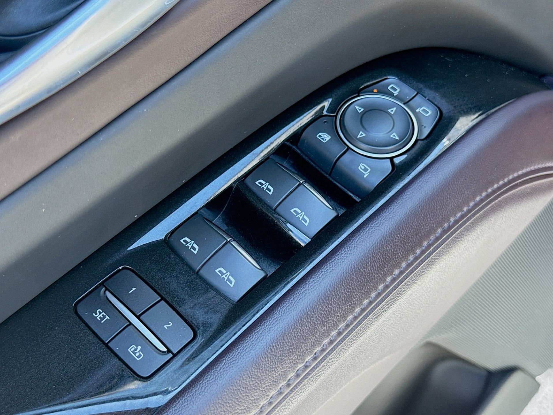 Used 2022 Cadillac Escalade ESV Sport Platinum AWD/4WD image 20