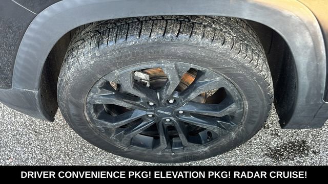 Used 2021 GMC Terrain SLE w/ Driver Convenience Package image 32