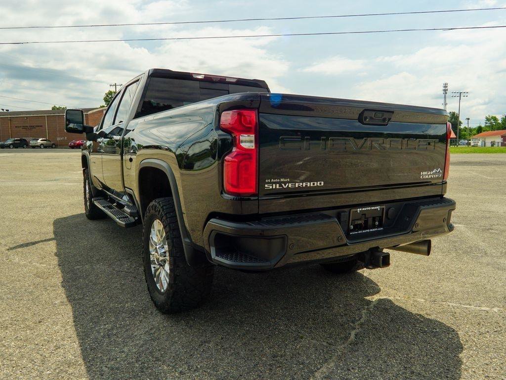 Used 2022 Chevrolet Silverado 3500 High Country w/ Z71 Off-Road Package AWD/4WD image 4