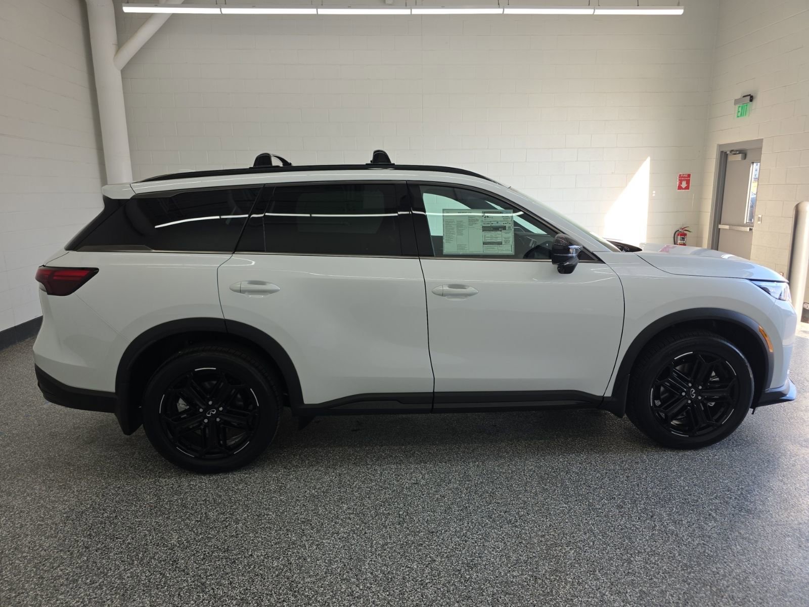 New 2026 INFINITI QX60 Sport w/ Dark Cargo Package AWD/4WD image 6