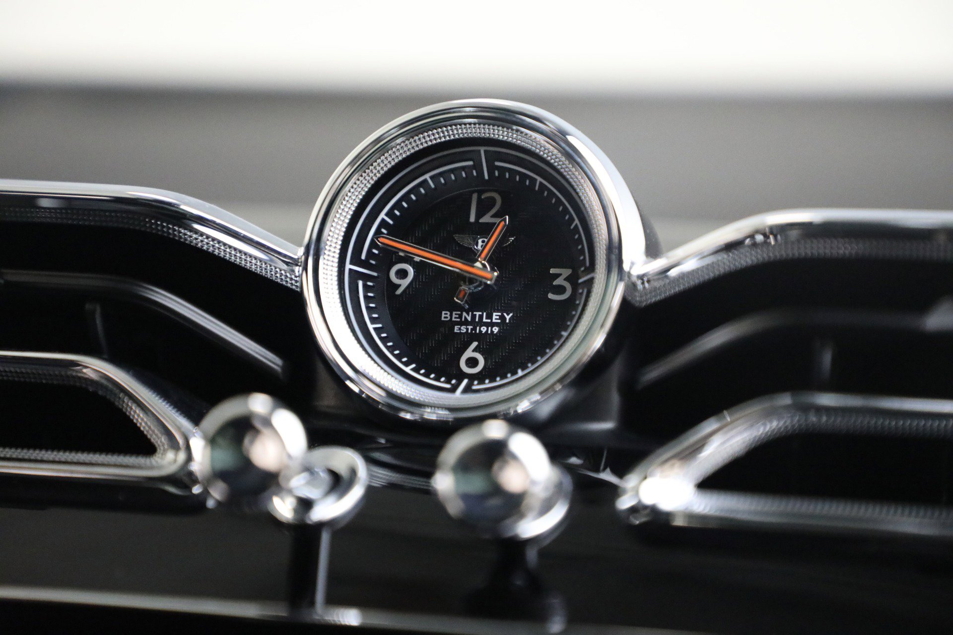 Certified 2021 Bentley Bentayga image 24