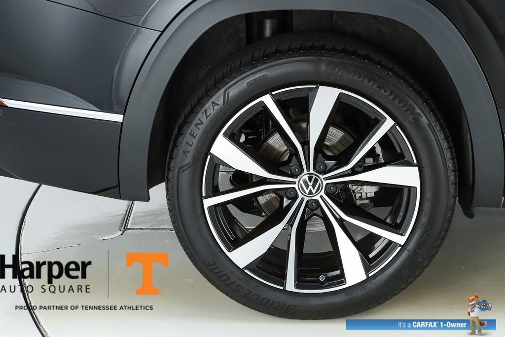 Used 2025 Volkswagen Atlas SEL Premium R-Line AWD/4WD image 13
