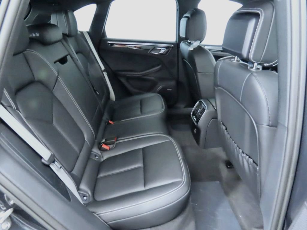 Used 2025 Porsche Macan S AWD/4WD image 23
