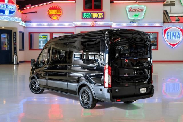 Used 2017 Ford Transit 350 XLT image 4