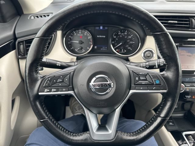 Used 2022 Nissan Rogue Sport SL AWD/4WD image 18