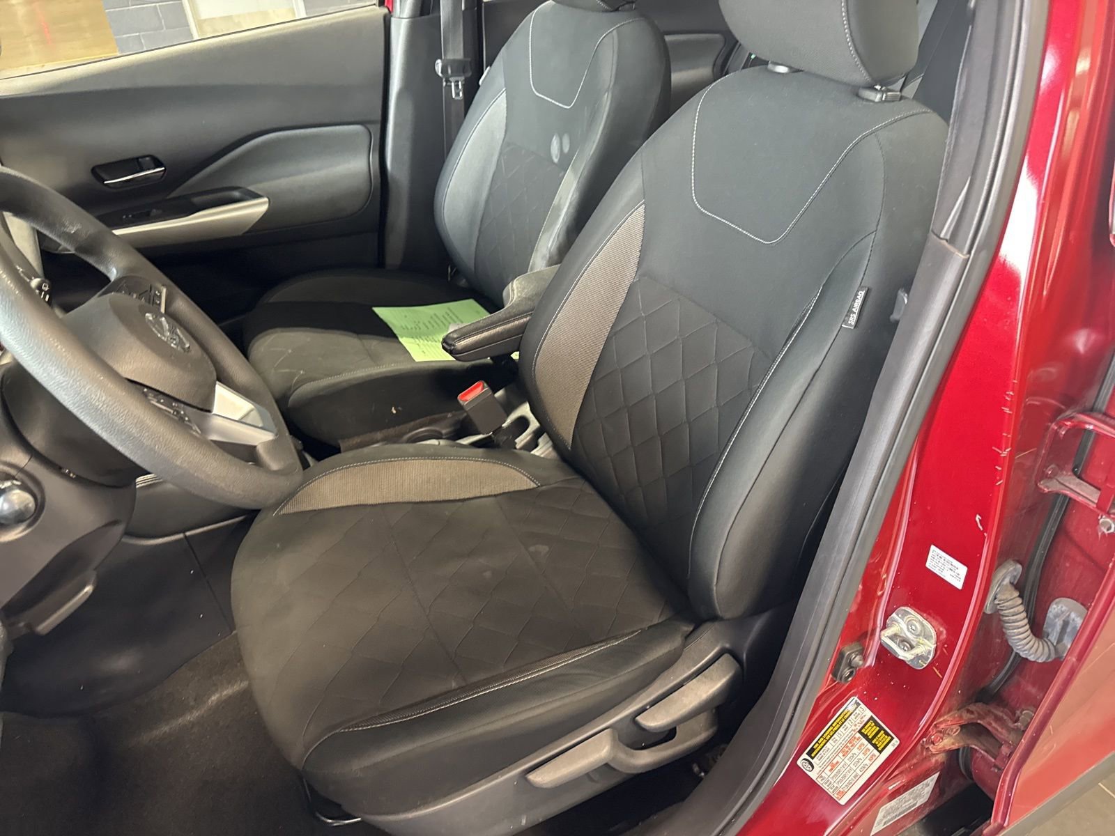 Certified 2020 Nissan Kicks SV FWD image 19