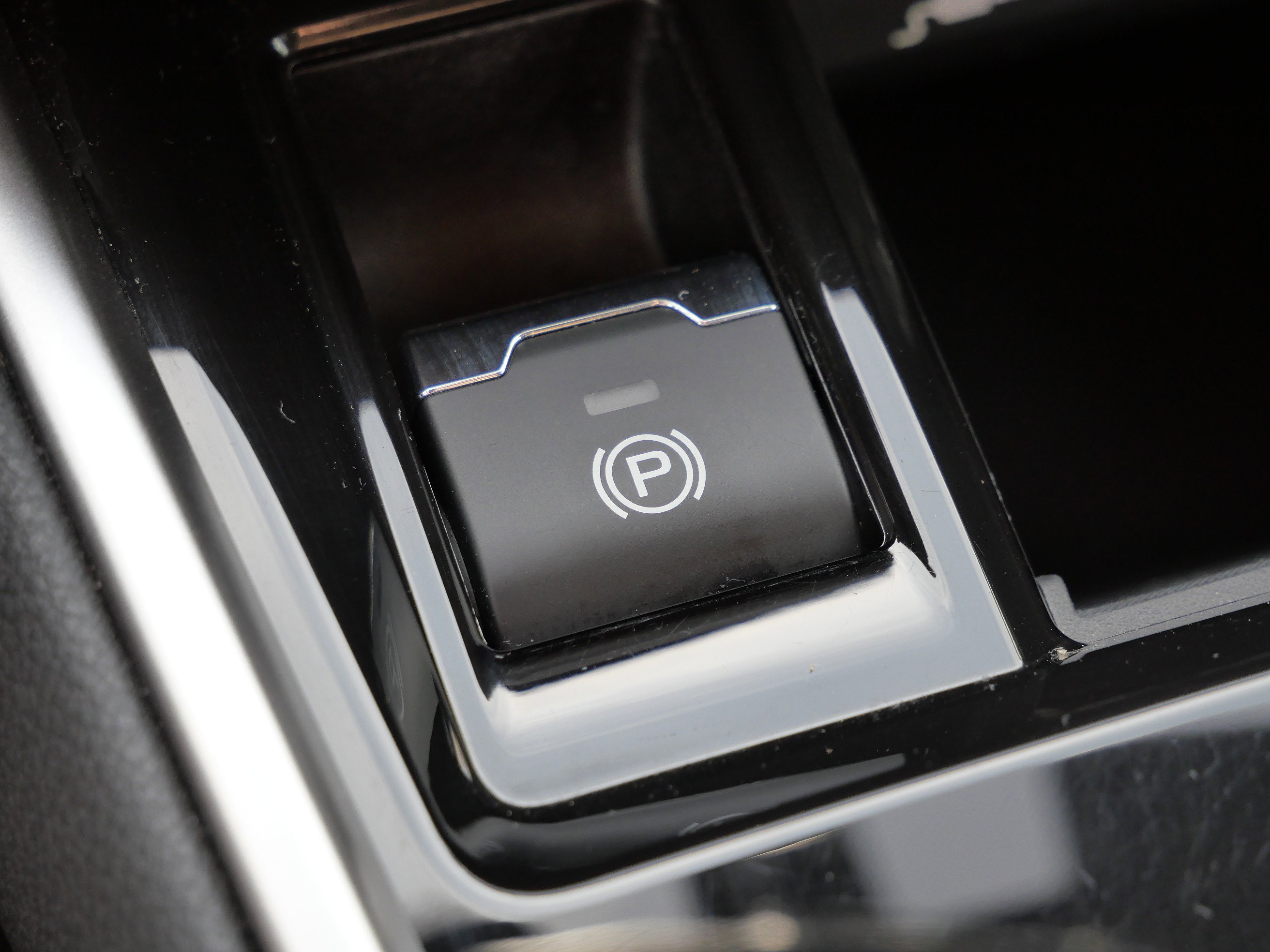 Used 2024 Subaru Outback Premium image 25