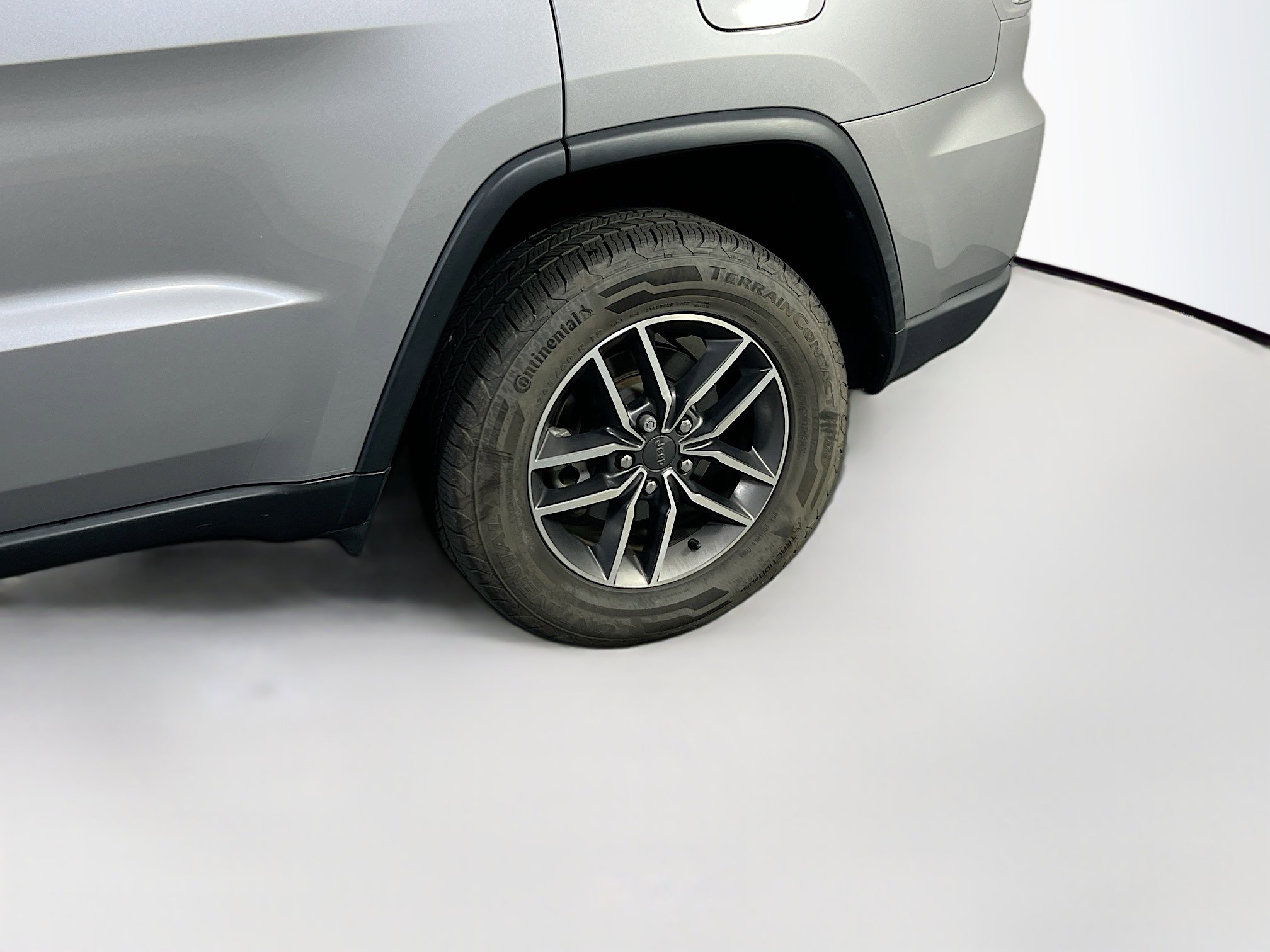 Used 2021 Jeep Grand Cherokee Limited image 30