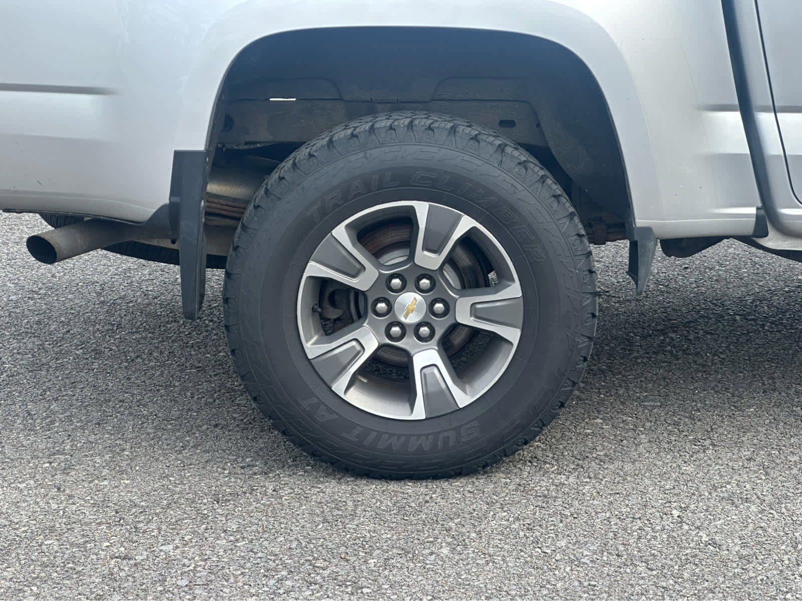 Used 2015 Chevrolet Colorado Z71 AWD/4WD image 24