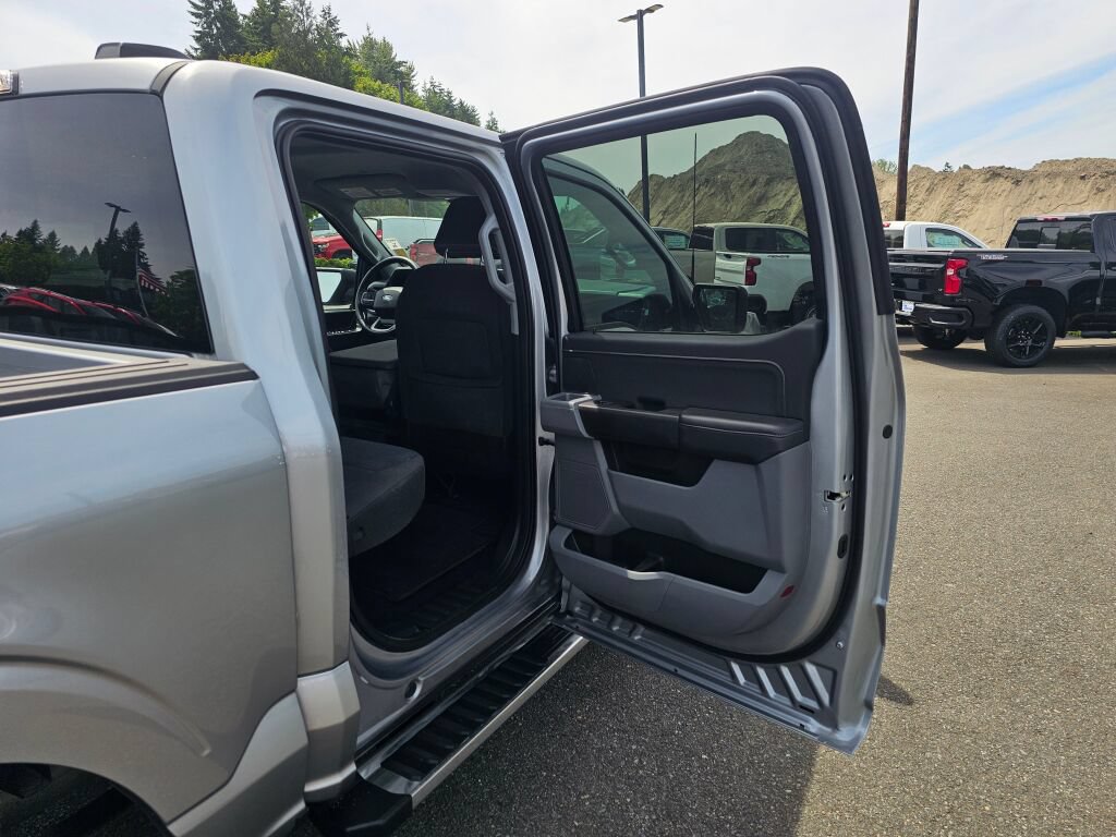 Used 2025 Ford F150 XLT w/ Equipment Group 301A Standard AWD/4WD image 24
