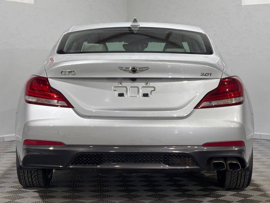 Used 2019 Genesis G70 2.0T Advanced RWD image 9