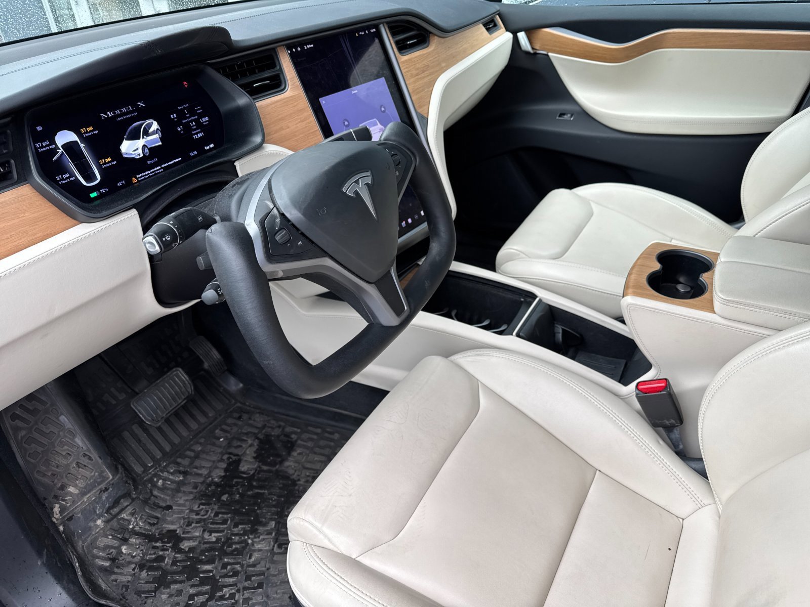 Used 2020 Tesla Model X Long Range image 9