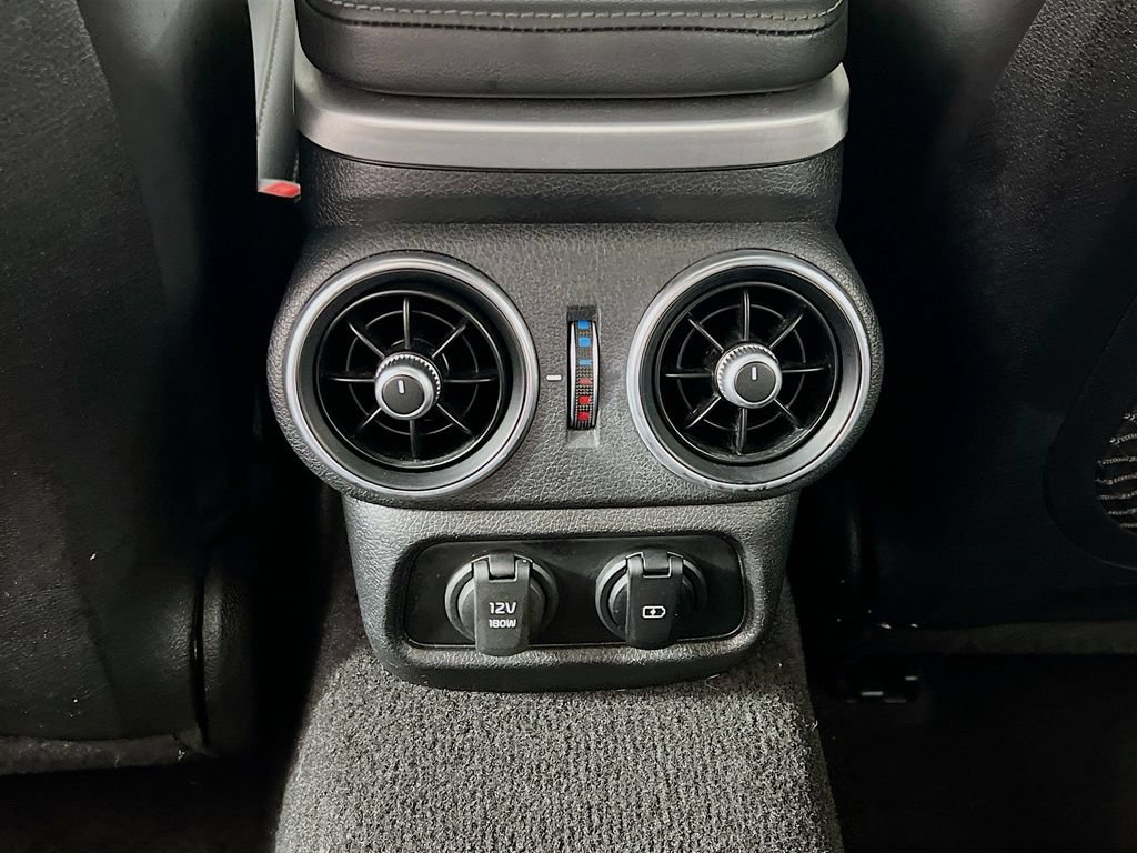 Used 2021 Kia Stinger GT2 RWD image 26