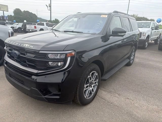 Used 2025 Ford Expedition Active AWD/4WD image 10
