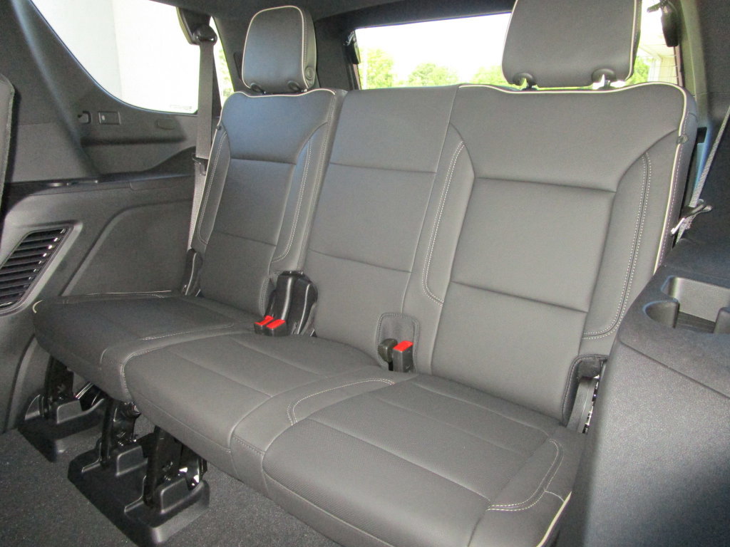 New 2026 GMC Yukon Elevation w/ Elevation Premium Package RWD image 17