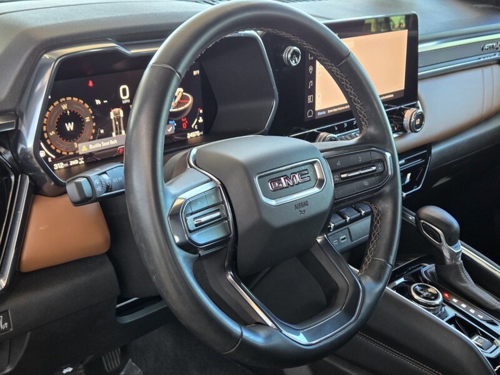 Used 2024 GMC Canyon AT4 w/ Canyon Safety Plus Package AWD/4WD image 24