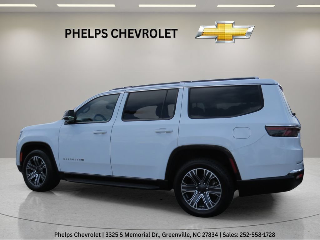 Used 2024 Jeep Wagoneer Series II w/ Flexible Seating Group RWD image 7