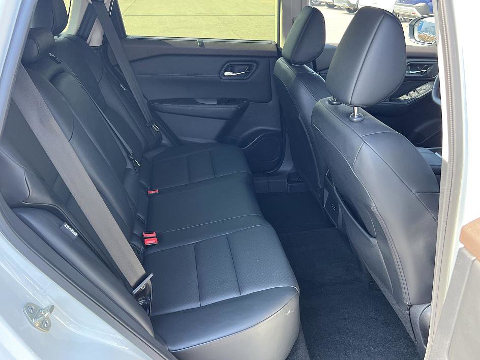 Certified 2023 Nissan Rogue SV w/ SV Premium B Package image 16