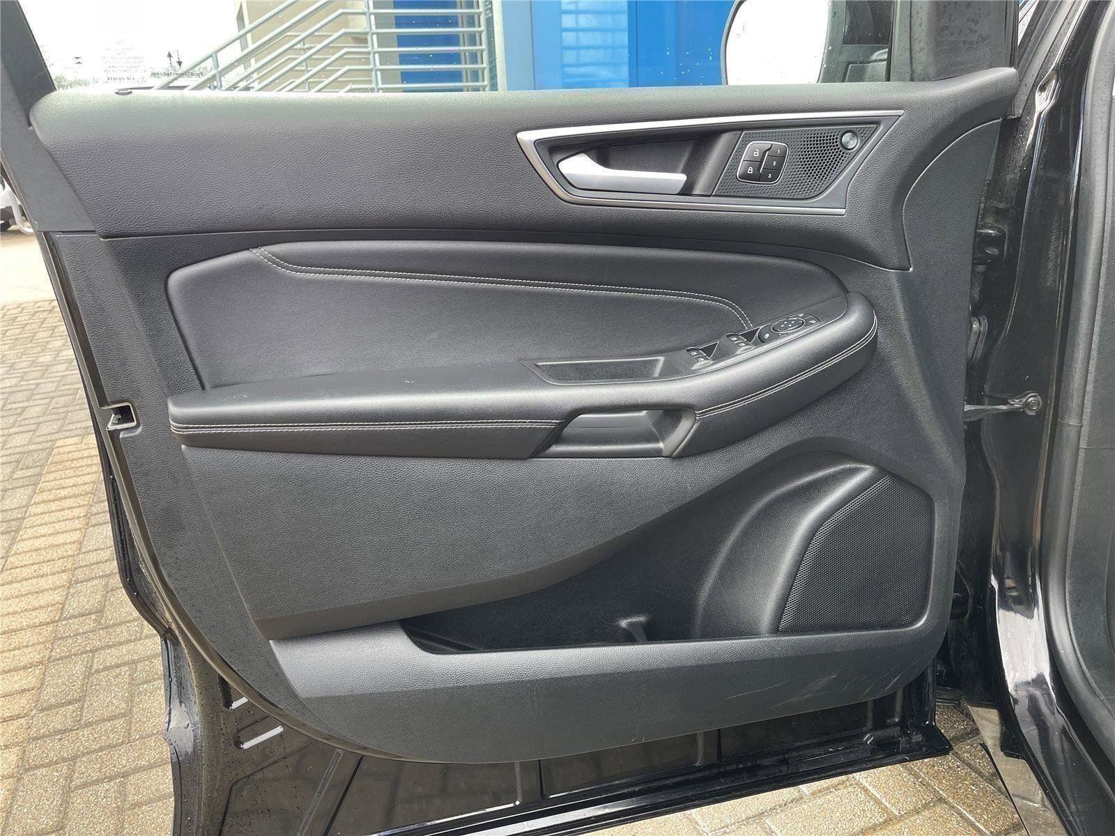 Used 2024 Ford Edge Titanium AWD/4WD image 14