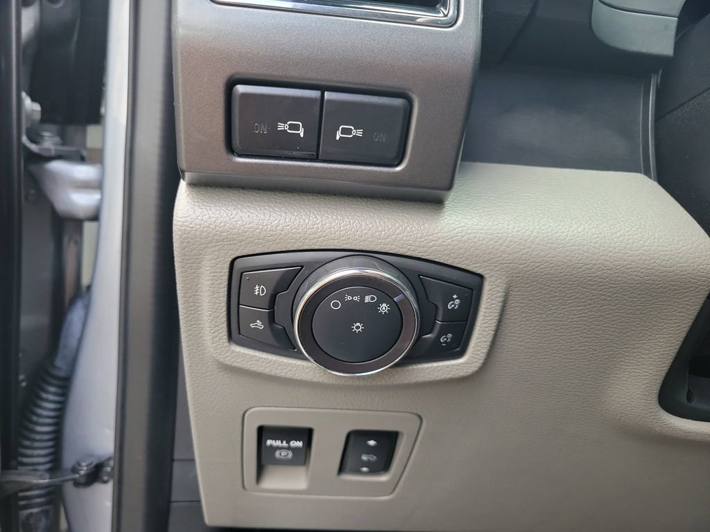 Used 2020 Ford F150 XLT w/ Equipment Group 302A Luxury image 24