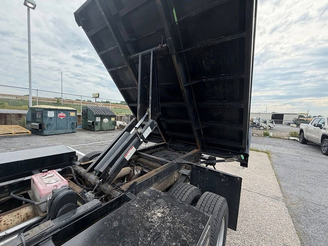 Used 2018 GMC Sierra 3500 4x4 Regular Cab w/ Snow Plow Prep Package image 34