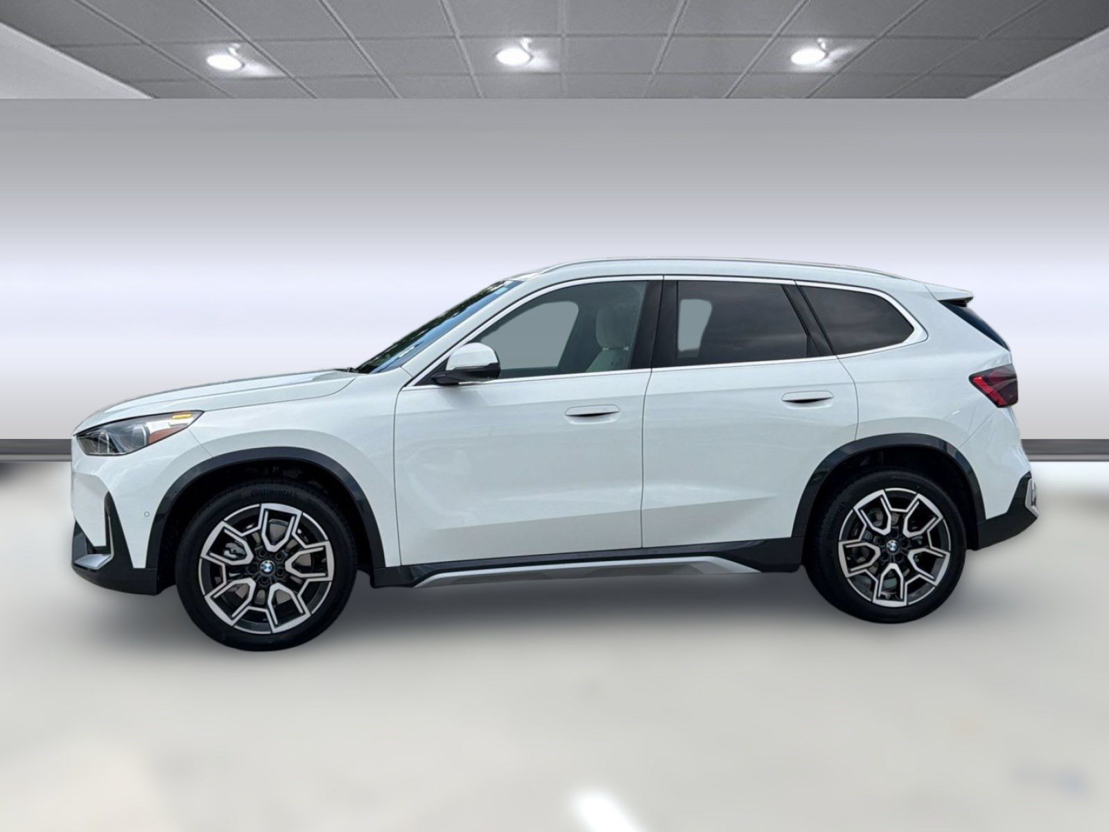 New 2026 BMW X1 xDrive28i w/ Convenience Package AWD/4WD image 2